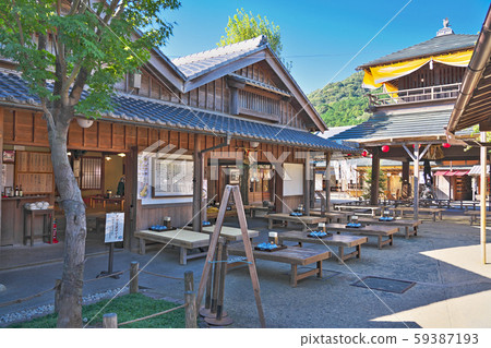 [Ise Naikumae Thanksgiving Street] Uji Nakanogiri Town, Ise City, Mie Prefecture 59387193