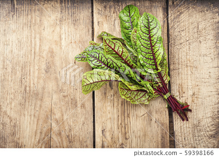 Raw sorrel leaves Raw sorrel leaves 59398166