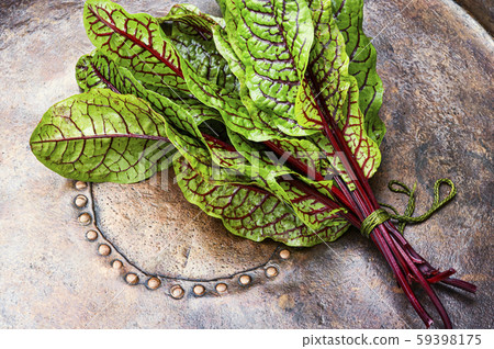 Raw sorrel leaves Raw sorrel leaves 59398175