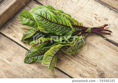 Raw sorrel leaves Raw sorrel leaves 59398185