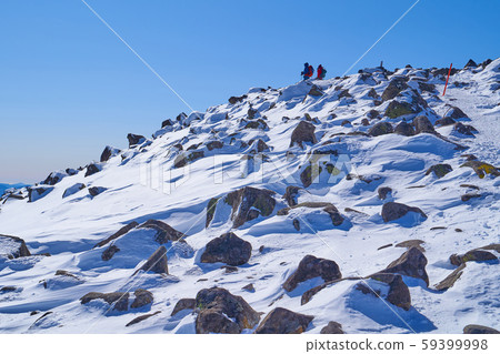 In the winter, Nagano Prefecture, from the mountain trail near Mt. 59399998