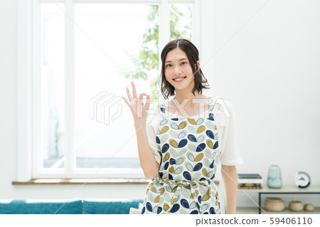 Housewife housework OK woman 59406110