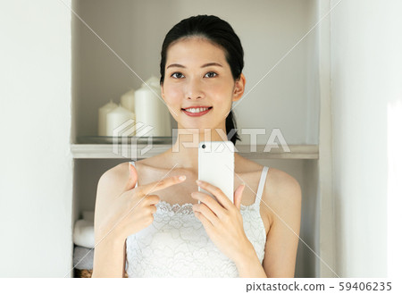 Beauty beauty female smartphone 59406235