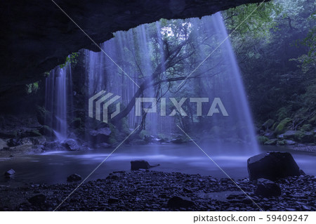 Kumamoto Nabutaki Falls 59409247