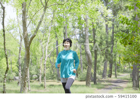 女性中年跑步 59415100