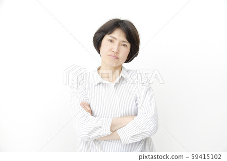 女性中年憤怒 59415102