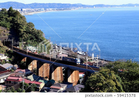 四季鐵路和秋季 59415378