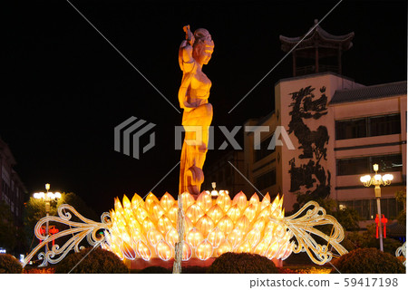 樂天飛行雕像反燒雕像(中國扶輪社) 樂天飛行雕像反燒雕像(中國扶輪社) 59417198