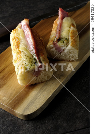 Ham and mayonnaise side dish bread 59417829