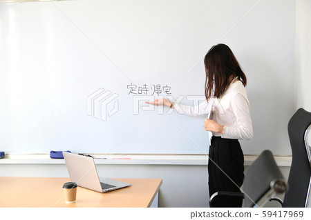 A warm mother who recommends returning home regularly 59417969