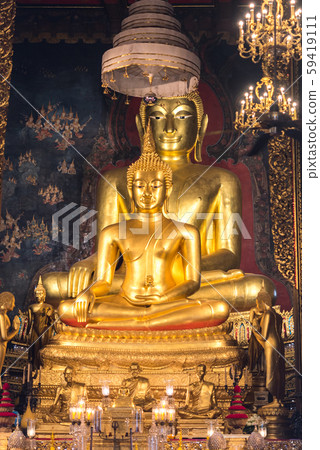 Wat Bowonniwet Vihara in Phra Nakhon district 59419111