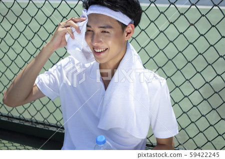 Male sports tennis 59422245