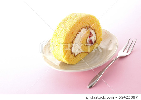 Strawberry roll cake Strawberry roll cake 59423087