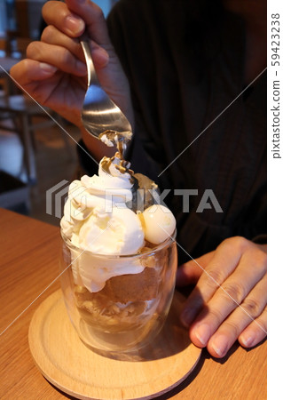 Hojicha parfait female spoon Hojicha parfait female spoon 59423238
