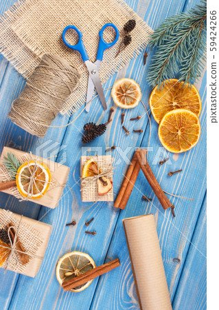 Accessories, decoration and wrapped gifts Accessories, decoration and wrapped gifts 59424266