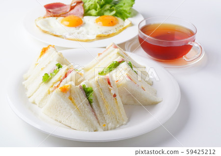 Sandwich morning 59425212