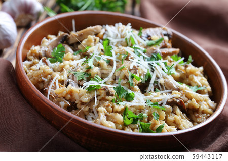 rustic style of wild mushrooms Creamy risotto 59443117