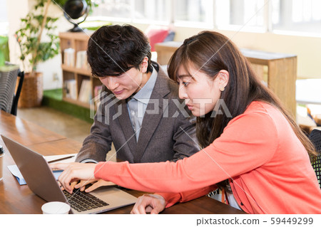 辦公室業務現場 59449299