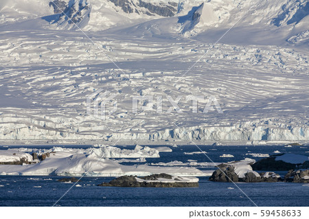 Polar Landscape - Antarctic Peninsula - Antarctica 59458633