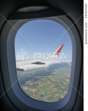 The main wing over the round window The main wing over the round window 59460484