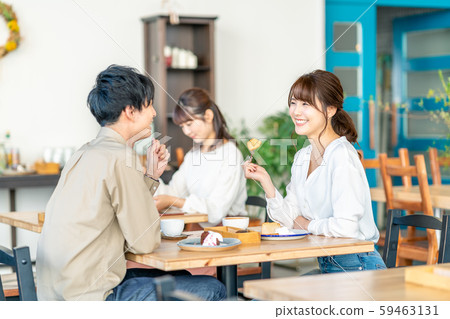 A couple A couple 59463131