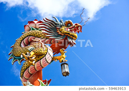 Chinese style dragon on blue sky 59463913