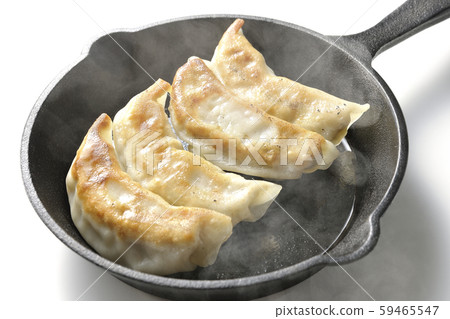 Hot grilled dumplings 59465547