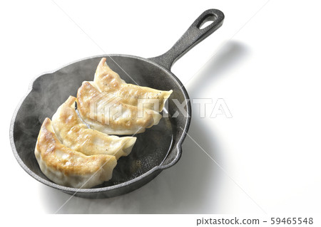 Hot grilled dumplings 59465548