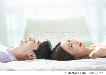 夫妻生活方式醒來 59478154