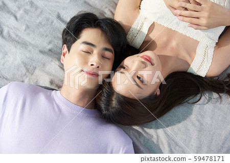 Couple lifestyle waking up Couple lifestyle waking up 59478171
