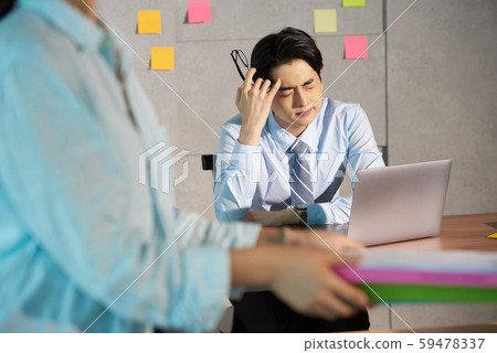 Male business busy 59478337