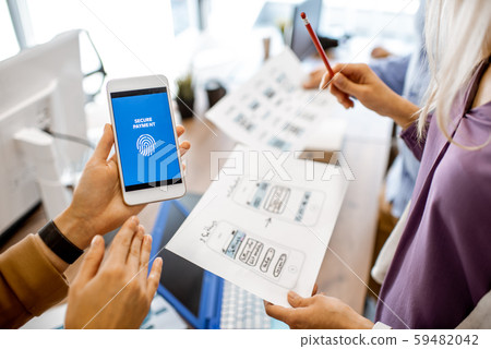 Developing mobile application 59482042