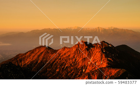 春季八嶽山登山：赤嶽山頂的黎明 59483377