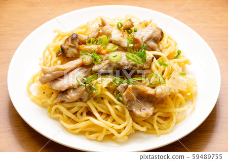 Chicken salt fried noodles. Chicken salt fried noodles. 59489755