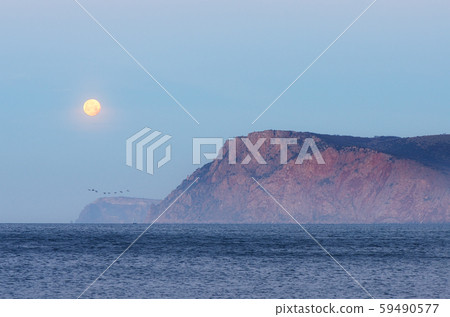 Full moon over the sea Full moon over the sea 59490577