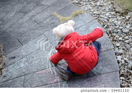 一個孩子 59491150