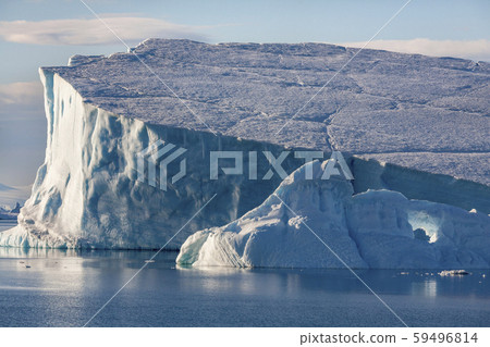 Icebergs in the Weddell Sea - Antarctica 59496814