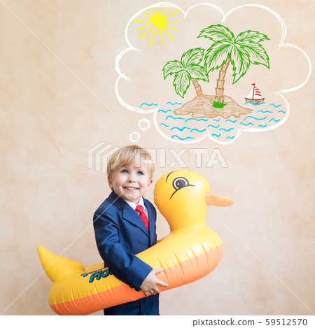 Happy young businessman ready to travel 59512570