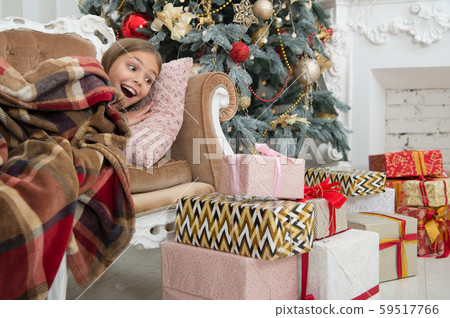 The morning before Xmas. Little girl. Happy new 59517766