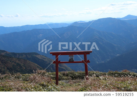 秋天的中津妙神山 59519255
