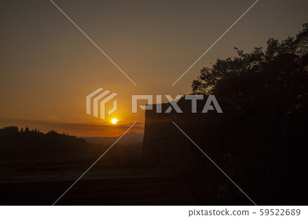 奧卡城堡遺址和日落 奧卡城堡遺址和日落 59522689