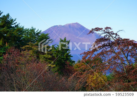 Himegamiyama Ipponsugi的岩手山 59523509