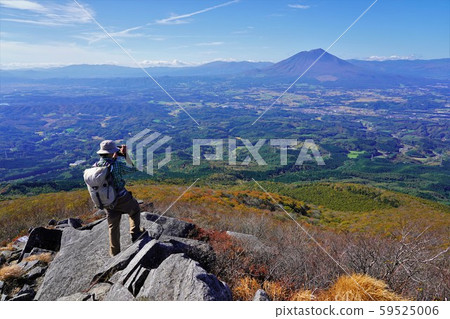 登山者從Himegamiyama拍攝岩手山照片 登山者從Himegamiyama拍攝岩手山照片 59525006