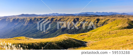 Daikanmine's autumn scenery and grass foliage panorama [Aso City, Kumamoto Prefecture] 59533288