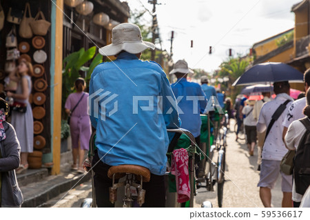 Cyclo Vietnam Hoi An cityscape 59536617