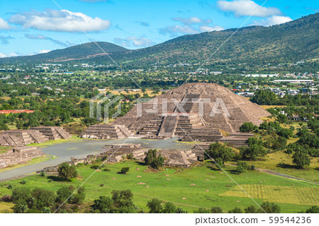 Pyramid of moon in Teotihuacan, mexico 59544236