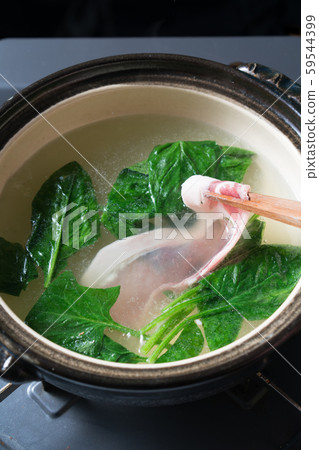 Tonight pot 59544399