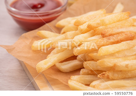薯條 砧板 wooden head background 茄醬黃芥趥膬 French fries fried potatoes 薯條 砧板 wooden head background 茄醬黃芥趥膬 French fries fried potatoes 59550776
