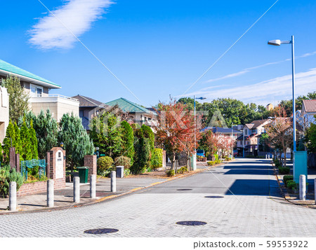 A quiet residential area 59553922