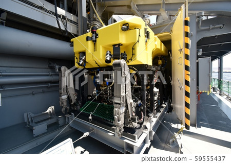 ROV (Unmanned Submersible) 59555437